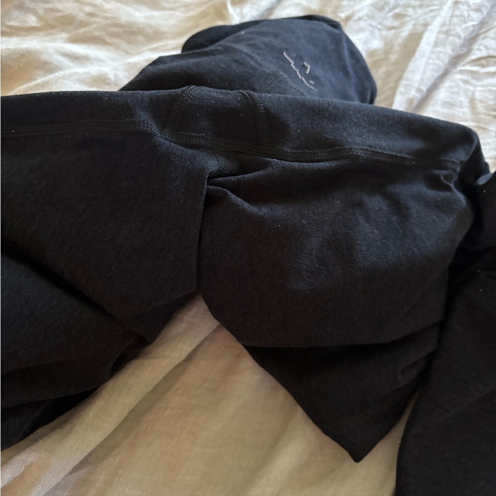 Beyond Yoga Charcoal Black High-Waist Pocket Leggings - Picture 5 of 5